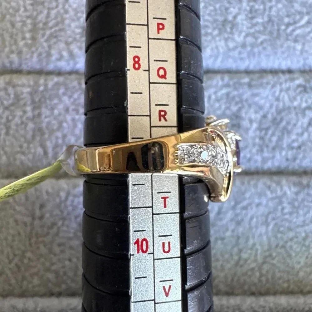 Source Unknown gold tone